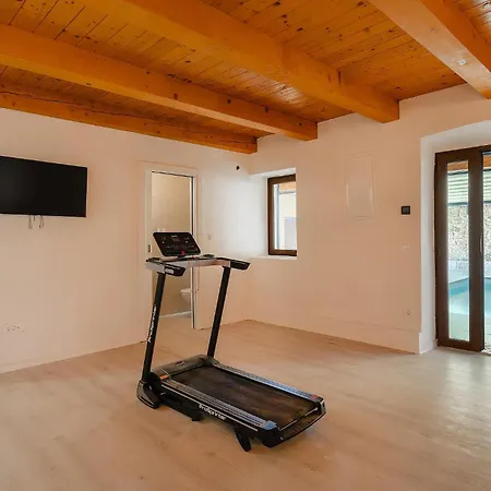 Pet Friendly In With Sauna *